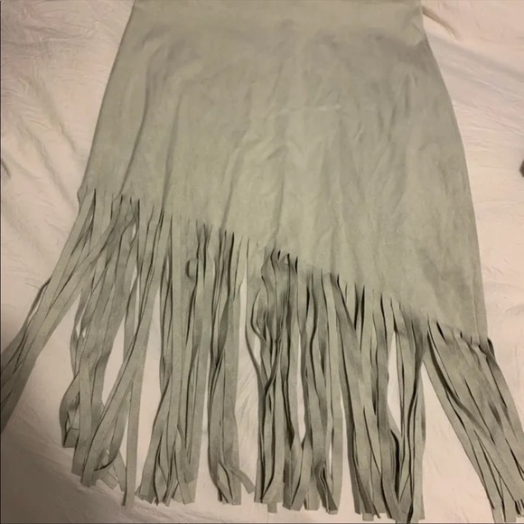 BB Dakota skirt - Picture 1 of 3